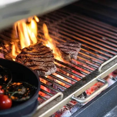 Serene Luxe Oasis Retreat On The Outskirts By Flat Mаnager Appartement Plovdiv