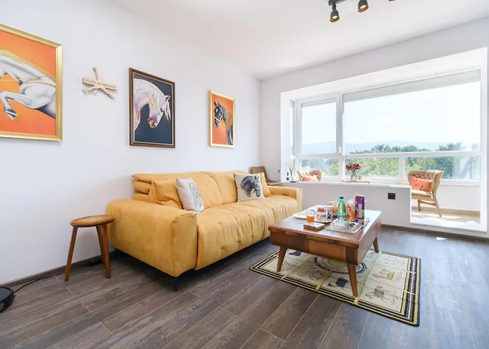 Appartamento Serene Luxe Oasis Retreat On The Outskirts By Flat Mаnager