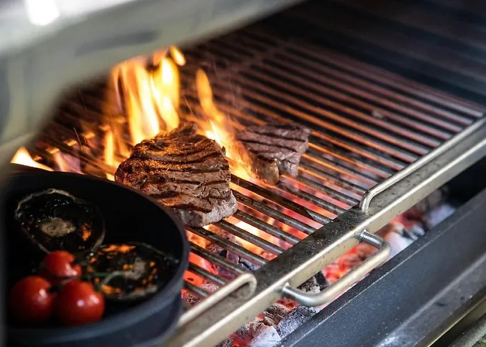 Serene Luxe Oasis Retreat On The Outskirts By Flat Mаnager アパート プロヴディフ