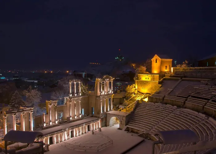 Serene Luxe Oasis Retreat On The Outskirts By Flat Mаnager プロヴディフ